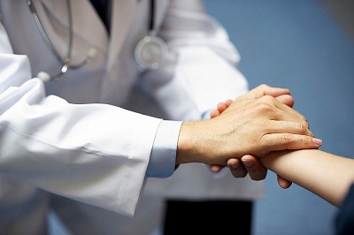 治疗白癜风该怎么做比较有效 治疗白癜风该怎么做比较有效